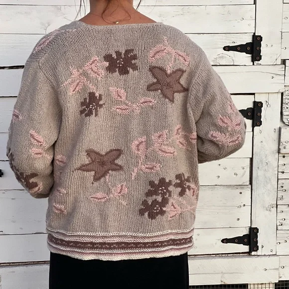 Eddie Bauer Cardigan - Picture 4 of 5